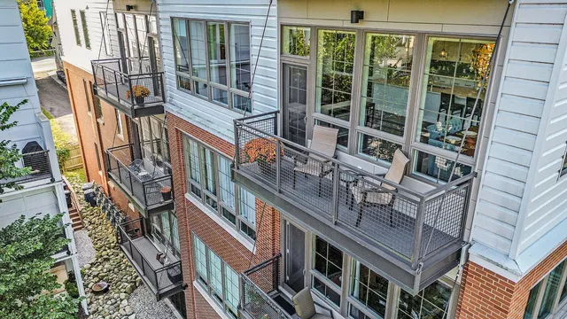 $1,329,900 | 410 North 1st Street, Unit 301, Ann Arbor, MI 48103