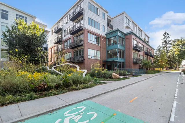 $1,329,900 | 410 North 1st Street, Unit 301, Ann Arbor, MI 48103