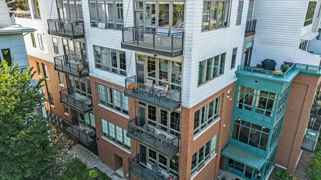 $1,329,900 | 410 North 1st Street, Unit 301, Ann Arbor, MI 48103