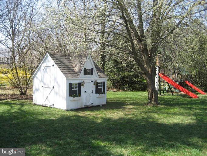 312 North Wind Road Towson, MD 21204 - Photo 16 of 27 Unique #1