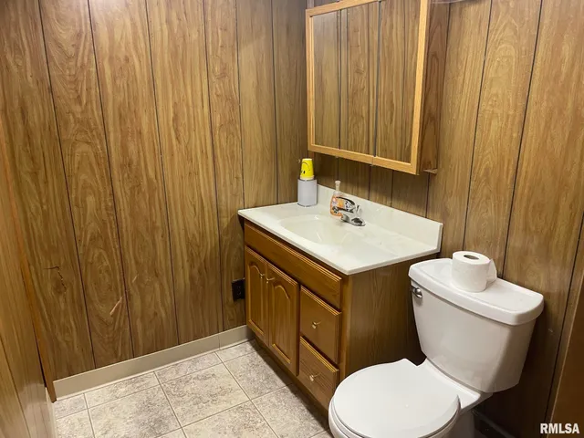 $2,100 | 4625 Candlelight Drive, Davenport, IA 52806