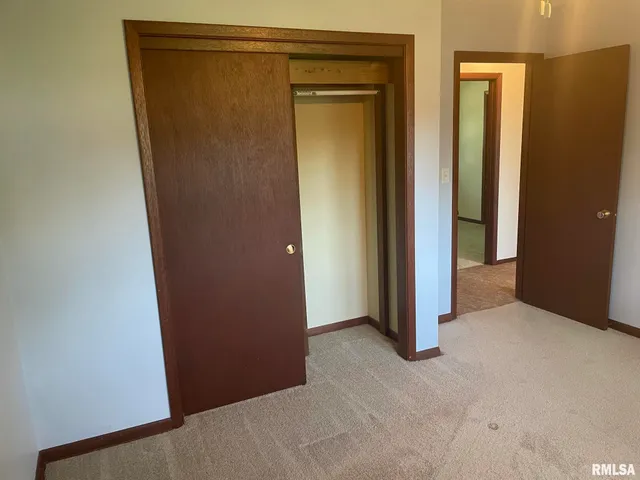 $2,100 | 4625 Candlelight Drive, Davenport, IA 52806