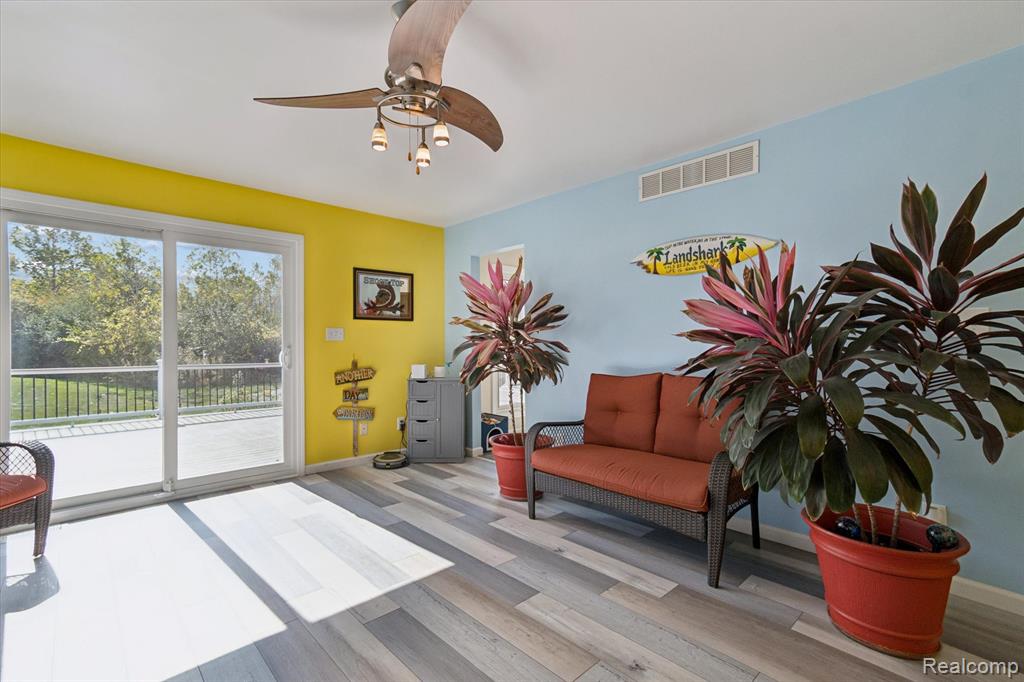 49765 Martz Road Belleville, MI 48111 - Photo 26 of 81 Gallery Image 26