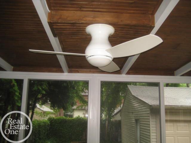 268 Moran Road Grosse Pointe Farms, MI 48236 - Photo 27 of 64