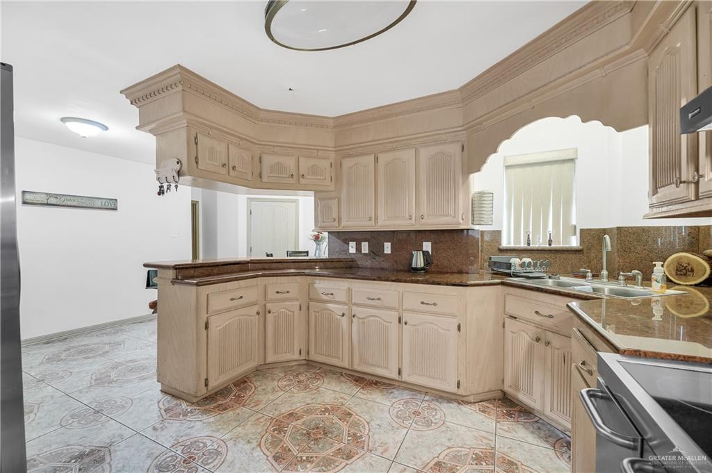 1069 Alpha Street Roma, TX 78584 - Photo 5 of 17 Gallery Image 5