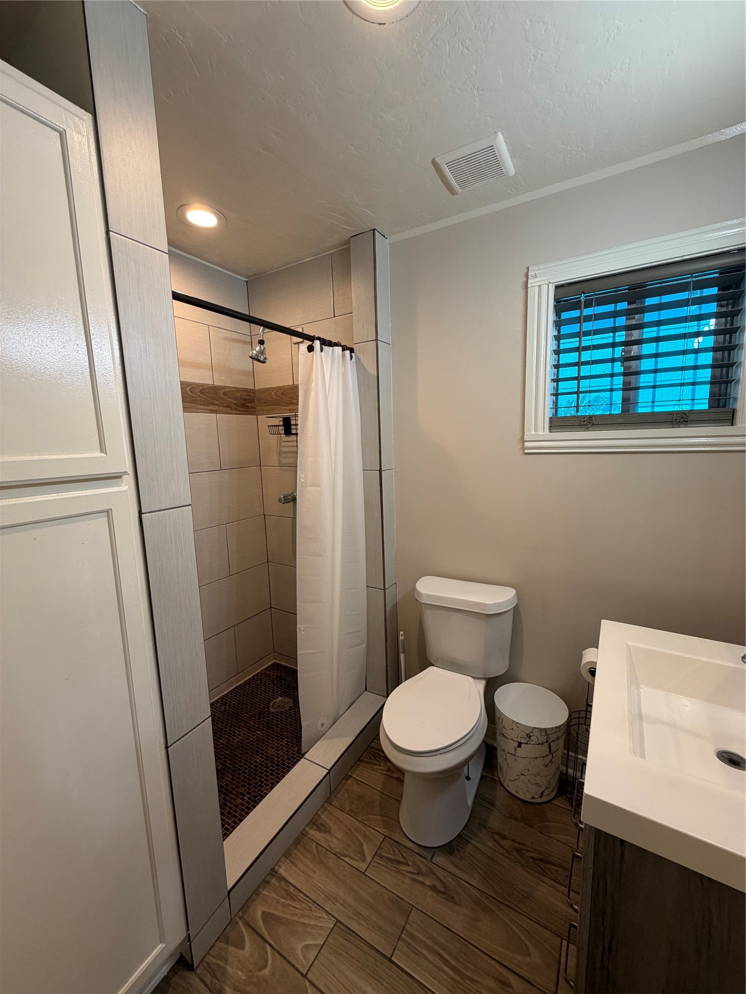 1516 Terry Street Houston, TX 77009 - Photo 4 of 6