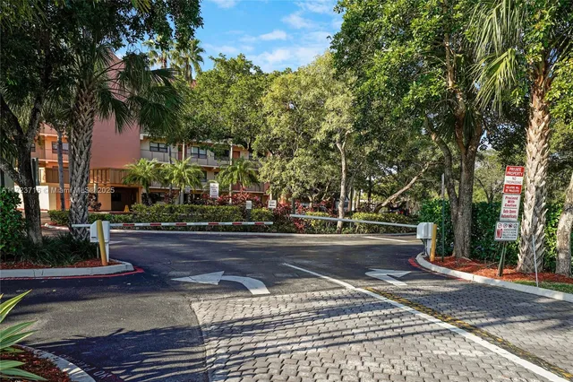 $235,000 | 7451 Northwest 16th Street, Unit 210, Plantation, FL 33313