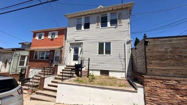 $2,900 | 1502 85th Street, North Bergen, NJ 07047