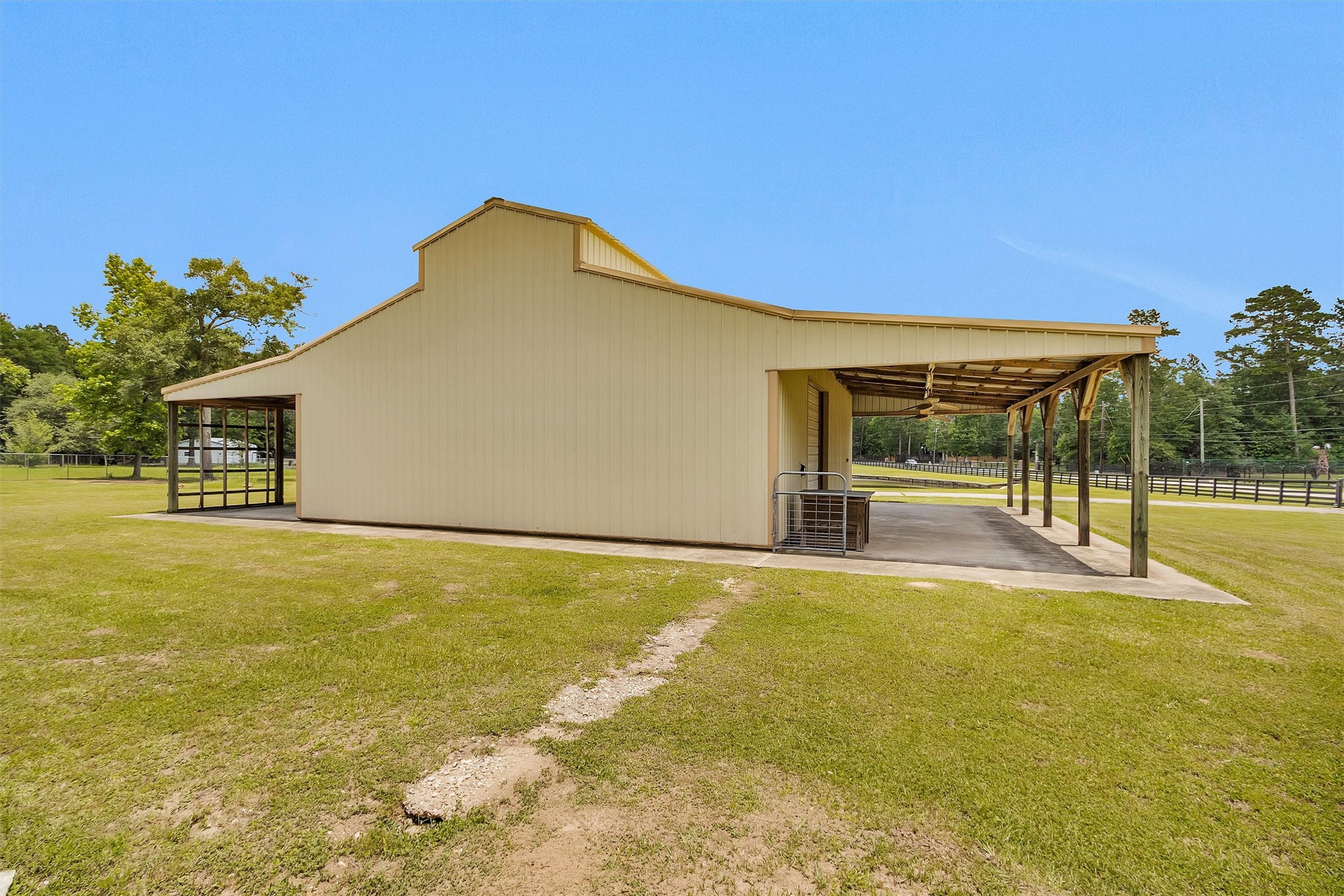 11426 Willis Waukegan Road Conroe, TX 77303 - Photo 38 of 44