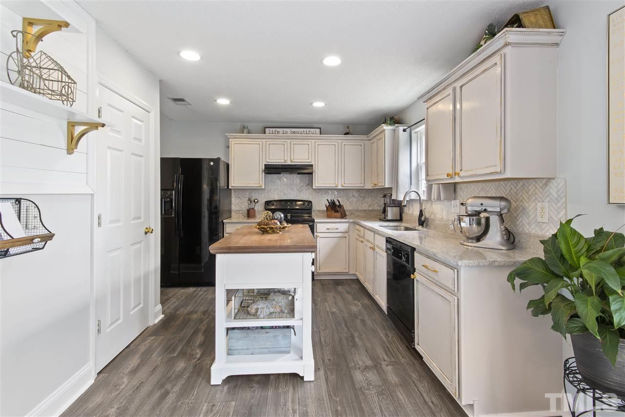 3301 Marshlane Way Raleigh, NC 27610 - Photo 3 of 27