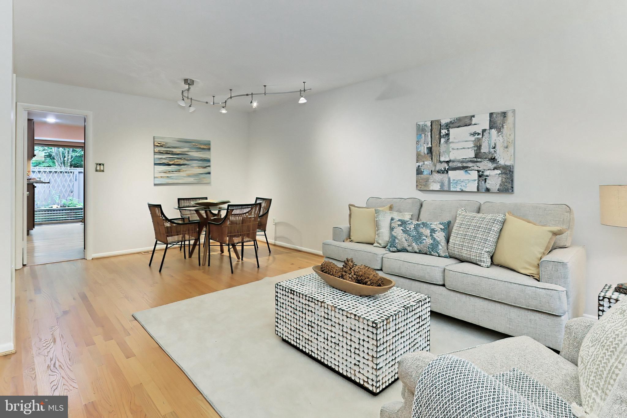 11704 Newbridge Court Reston, VA 20191 - Photo 14 of 64 Main level with hardwoods throughout