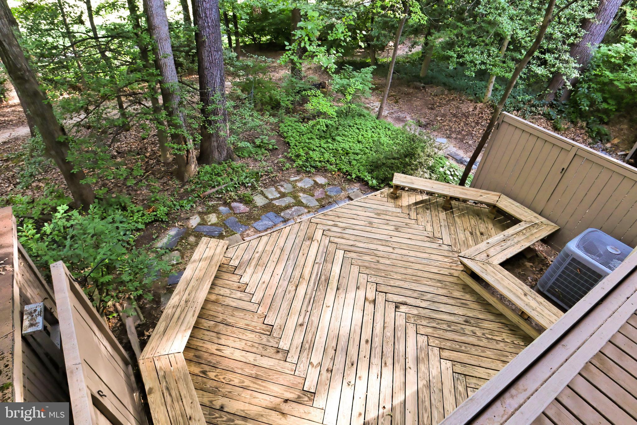 11704 Newbridge Court Reston, VA 20191 - Photo 19 of 64 View of large lower level deck