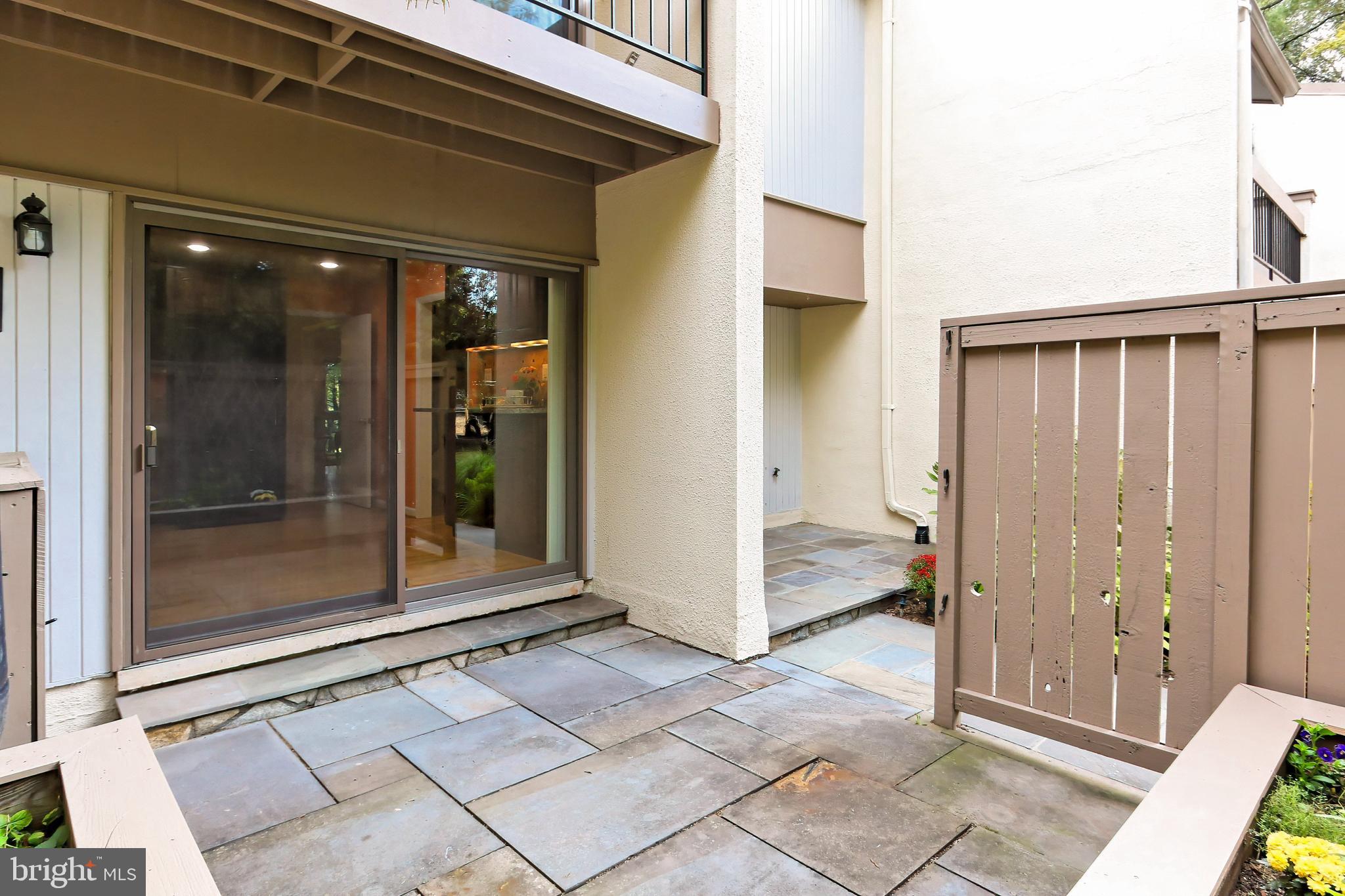 11704 Newbridge Court Reston, VA 20191 - Photo 10 of 64 Front patio