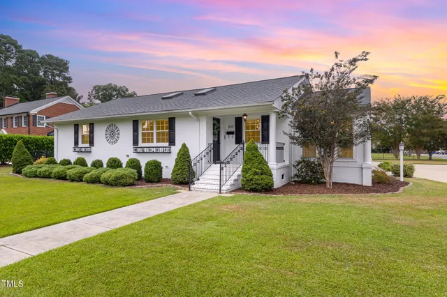$325,000 | 500 West Woodall Street, Benson, NC 27504