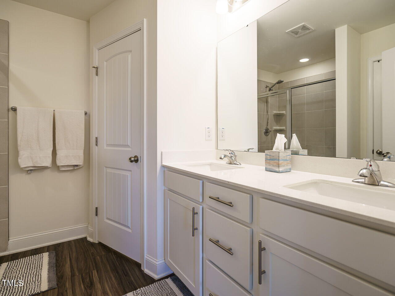 6249 Taylor Road Wendell, NC 27591 - Photo 20 of 25 020-1280x960-bathroom