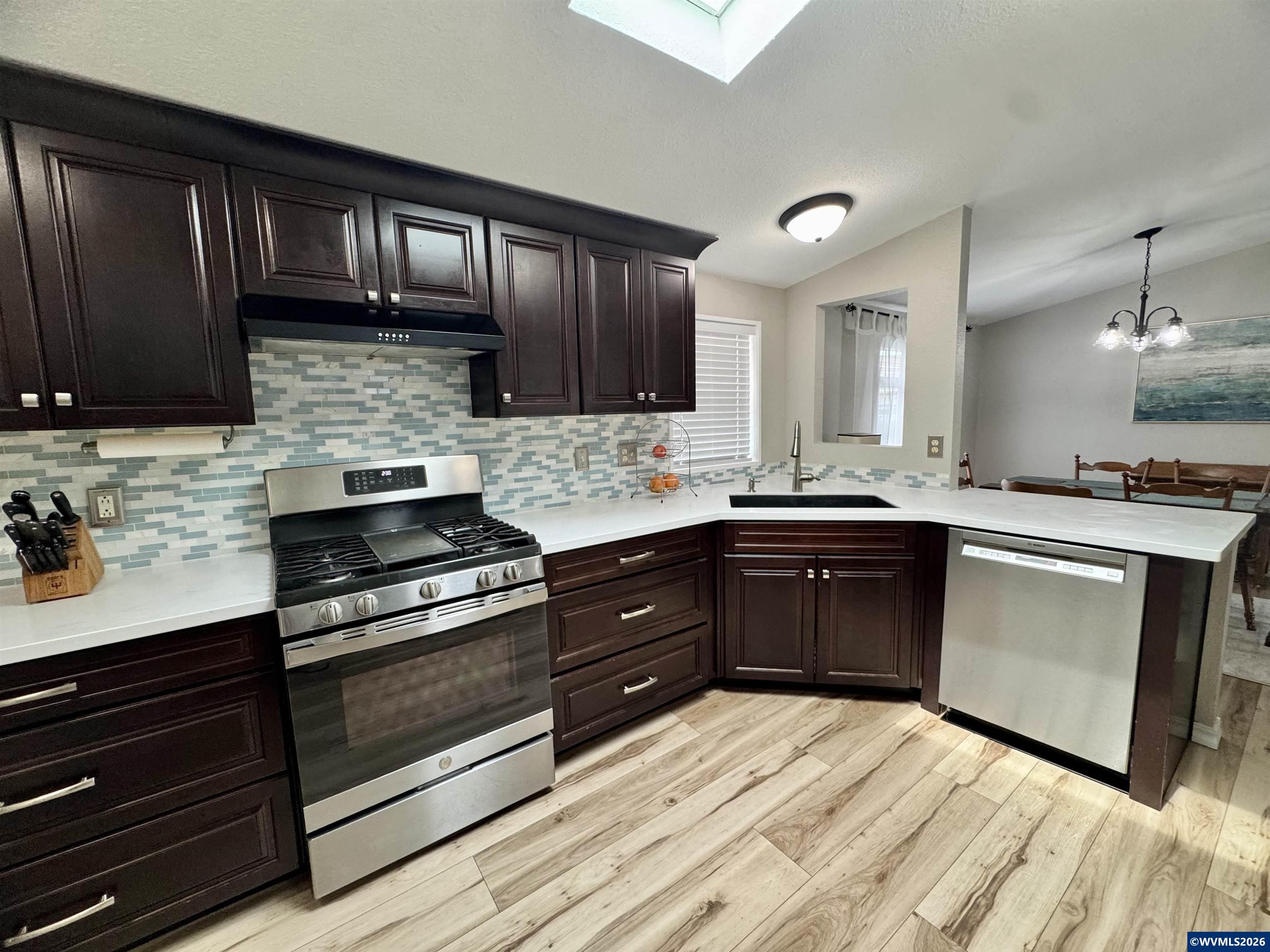 1707 Chemawa Road Northeast Keizer, OR 97303 - Photo 7 of 23
