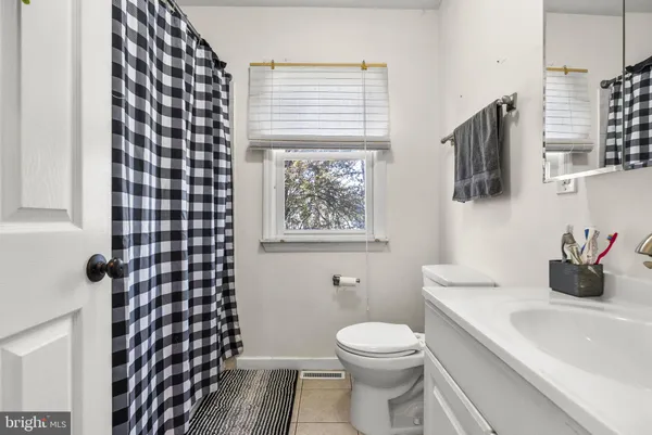 $320,000 | 61 Alden Avenue, Delran, NJ 08075