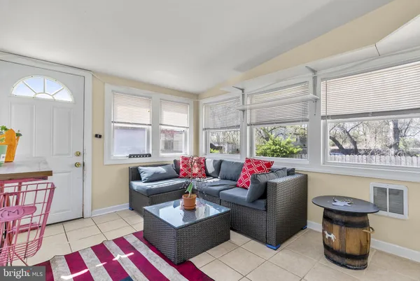 $320,000 | 61 Alden Avenue, Delran, NJ 08075
