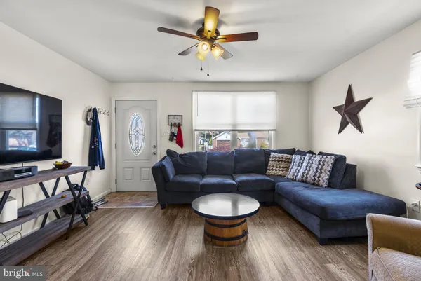 $320,000 | 61 Alden Avenue, Delran, NJ 08075