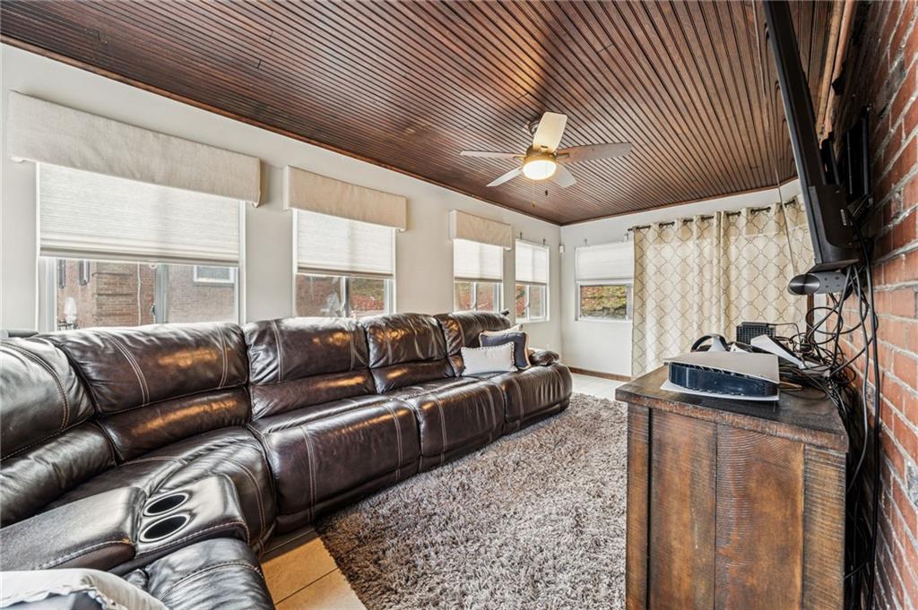152 Fairfax Road Pittsburgh, PA 15221 - Photo 13 of 34 Gallery Image 13
