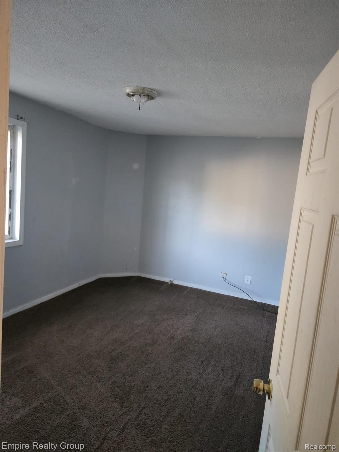 34159 Decatur Court Westland, MI 48186 - Photo 2 of 10 Gallery Image 2