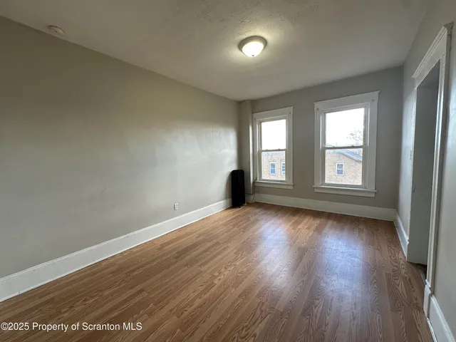 $1,200 | 568 Main Street, Edwardsville, PA 18704