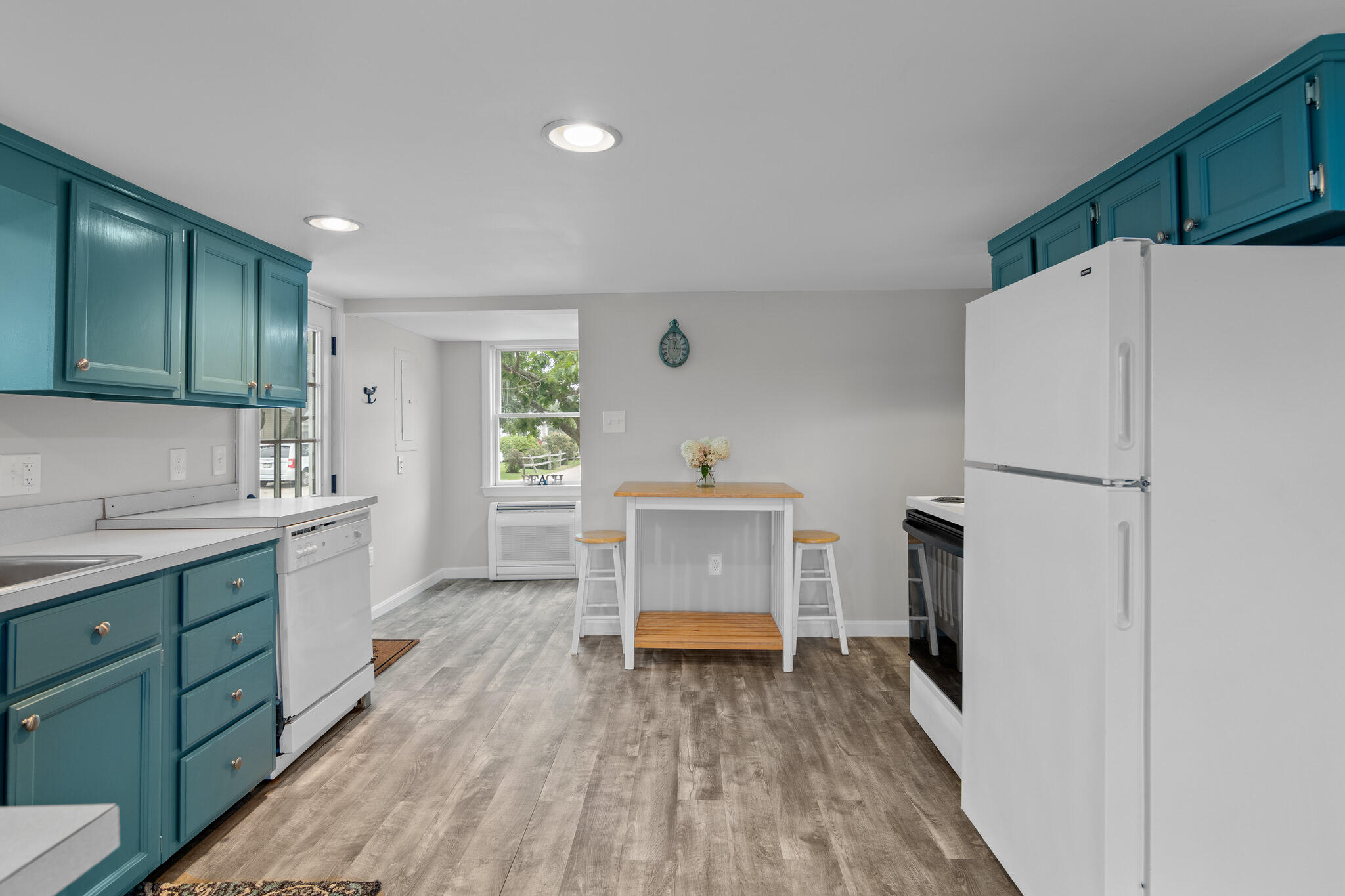 8 Dyke Road Kennebunkport, ME 04046 - Photo 5 of 33 8 Dyke Rd Kennebunkport ME 04046-28
