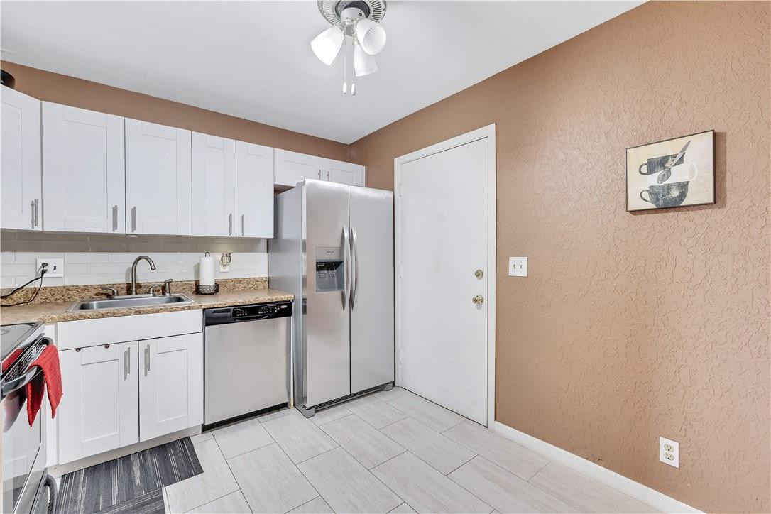 22615 Southwest 66th Avenue, Unit 402 Boca Raton, FL 33428 - Photo 7 of 23 Photo 7