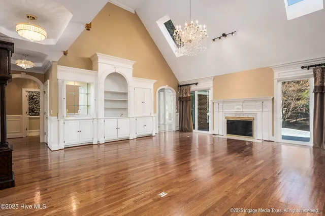 $1,099,000 | 951 White Horse Drive, Greenville, NC 27834