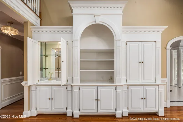 $1,064,000 | 951 White Horse Drive, Greenville, NC 27834
