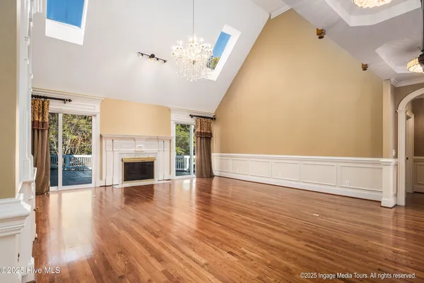 $1,064,000 | 951 White Horse Drive, Greenville, NC 27834