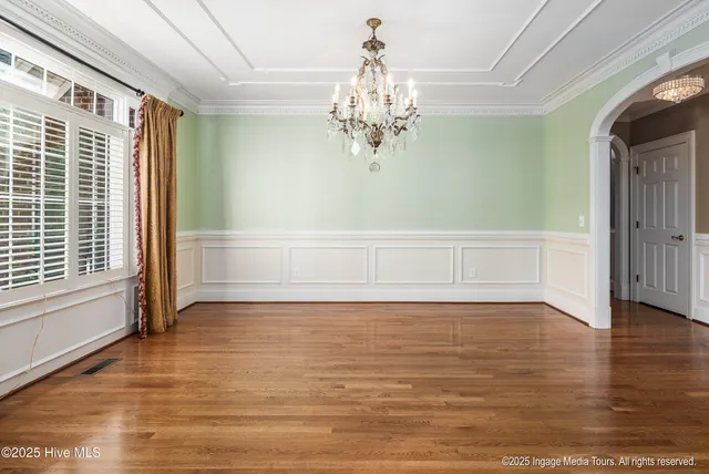 $1,099,000 | 951 White Horse Drive, Greenville, NC 27834