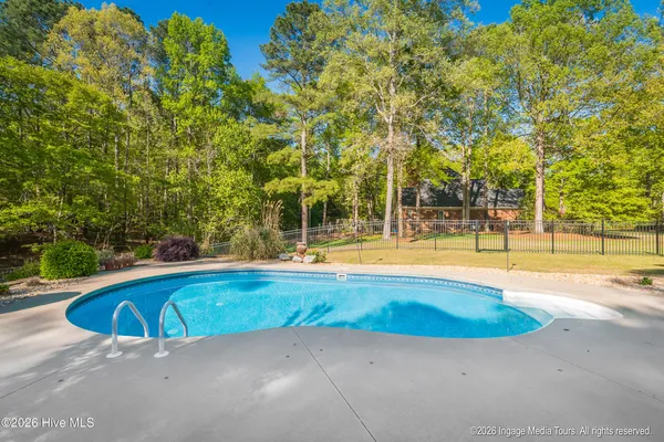 $1,064,000 | 951 White Horse Drive, Greenville, NC 27834