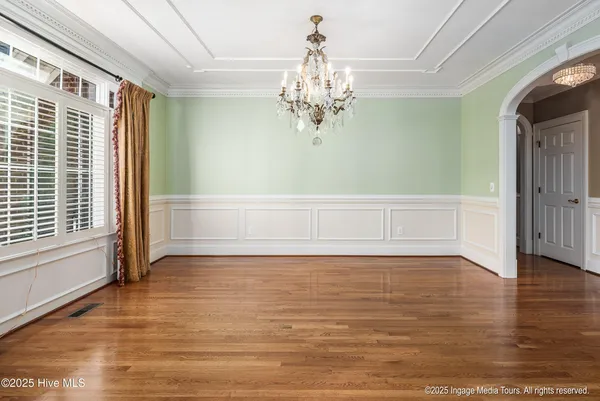 $1,064,000 | 951 White Horse Drive, Greenville, NC 27834