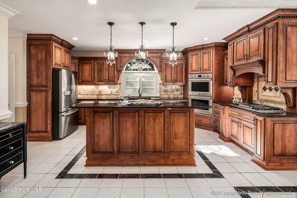 $1,064,000 | 951 White Horse Drive, Greenville, NC 27834