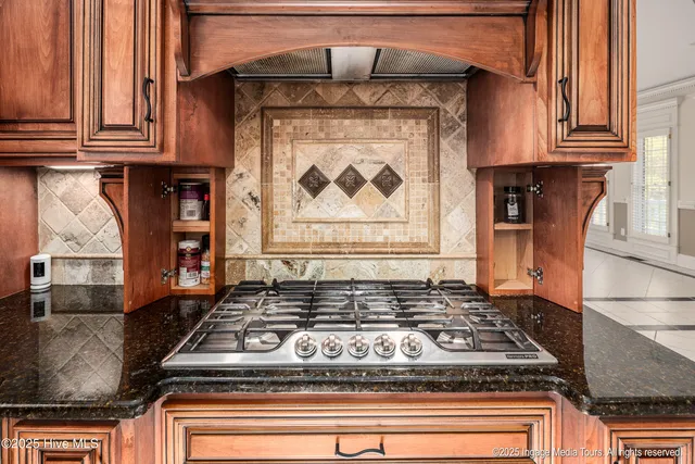 $1,099,000 | 951 White Horse Drive, Greenville, NC 27834