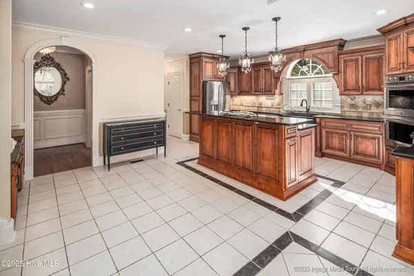 $1,064,000 | 951 White Horse Drive, Greenville, NC 27834