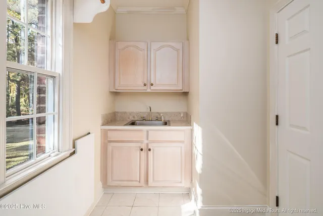 $1,099,000 | 951 White Horse Drive, Greenville, NC 27834