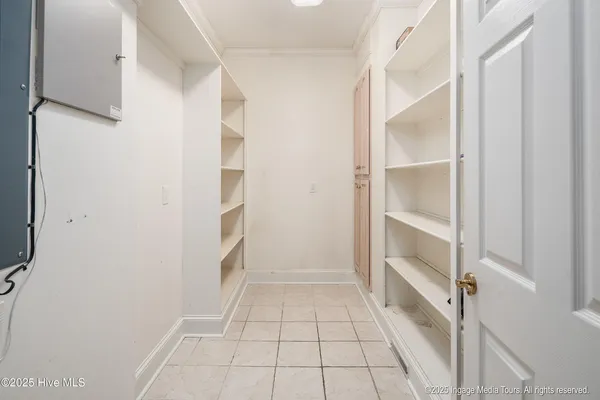 $1,064,000 | 951 White Horse Drive, Greenville, NC 27834