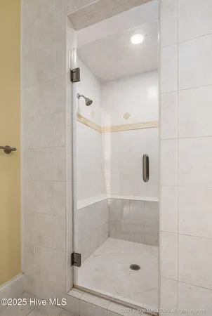 $1,064,000 | 951 White Horse Drive, Greenville, NC 27834