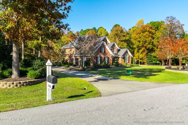 $1,064,000 | 951 White Horse Drive, Greenville, NC 27834