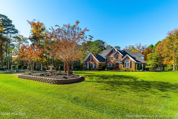 $1,064,000 | 951 White Horse Drive, Greenville, NC 27834