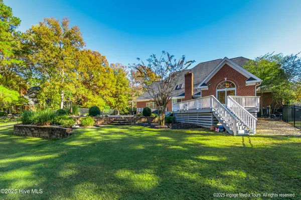 $1,064,000 | 951 White Horse Drive, Greenville, NC 27834