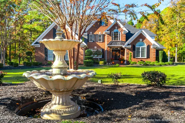$1,064,000 | 951 White Horse Drive, Greenville, NC 27834