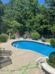 $1,064,000 | 951 White Horse Drive, Greenville, NC 27834