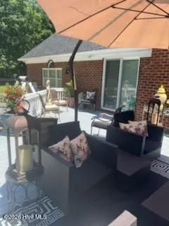 $1,064,000 | 951 White Horse Drive, Greenville, NC 27834