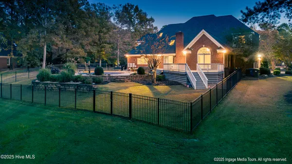 $1,064,000 | 951 White Horse Drive, Greenville, NC 27834