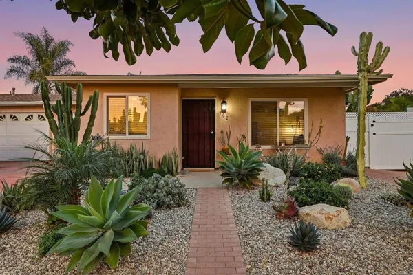 $649,900 | 102 Magdalena Drive, Oceanside, CA 92057
