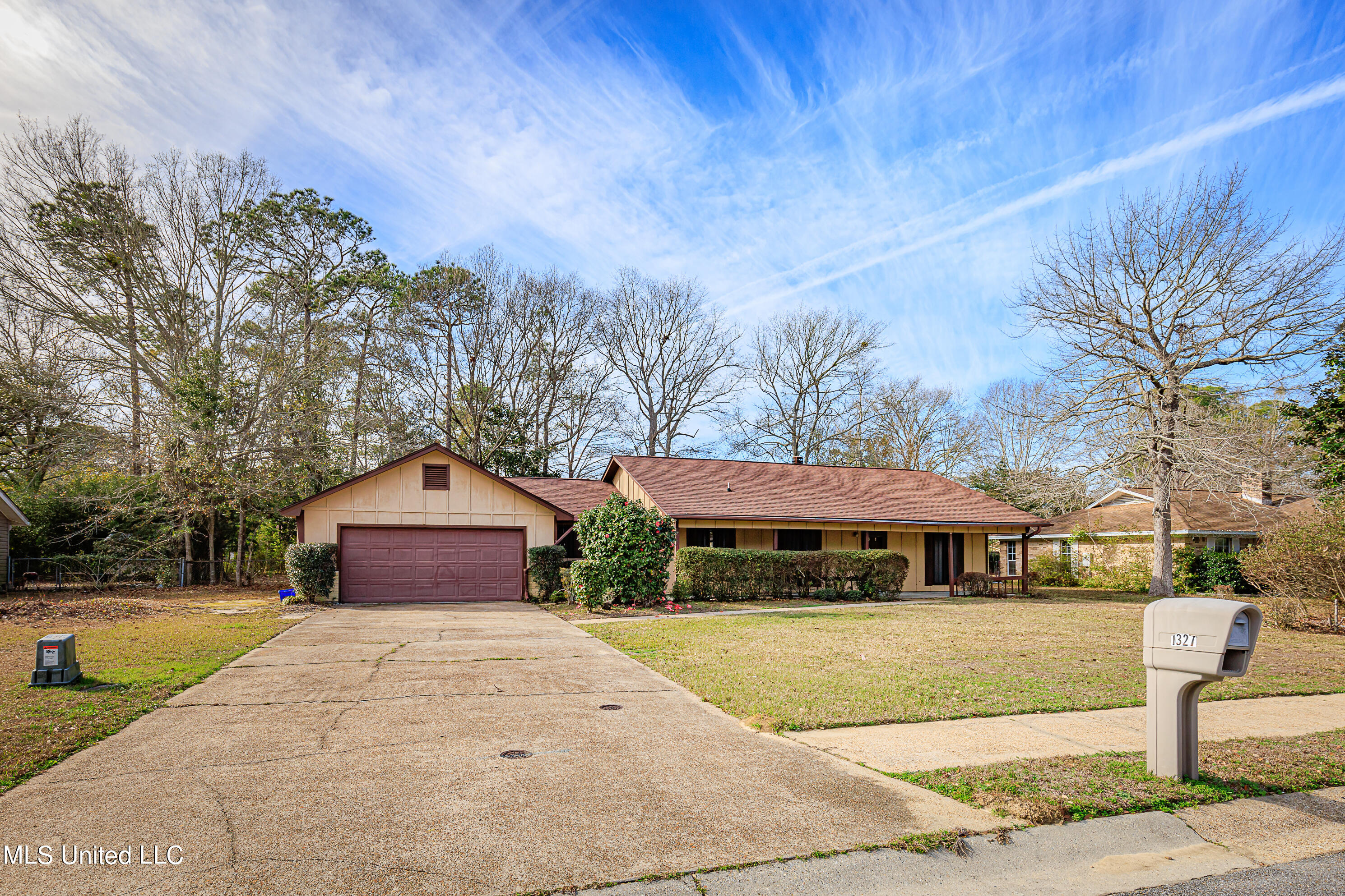 1327 Diller Road Ocean Springs, MS 39564 - Photo 2 of 40 IMG_0399