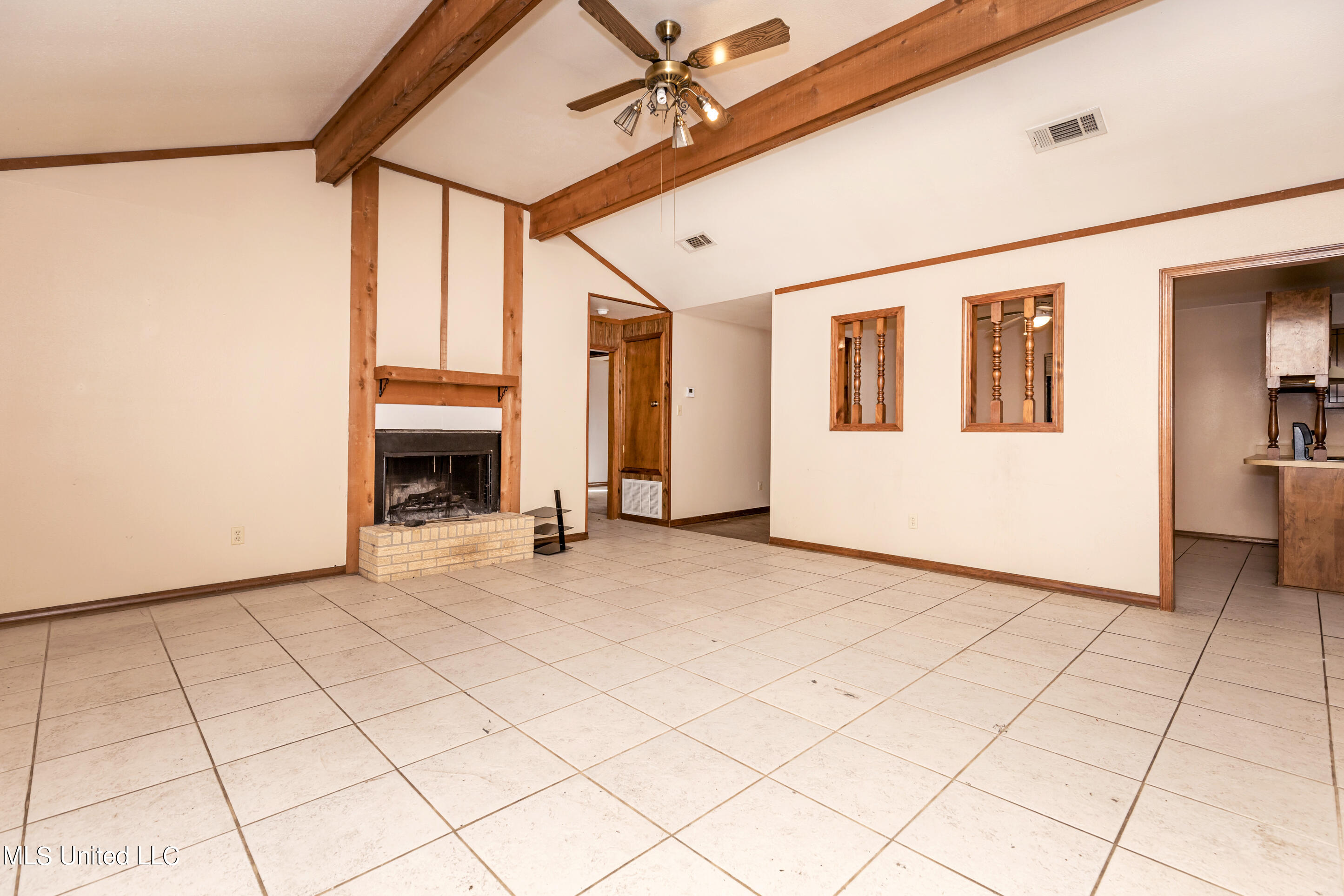 1327 Diller Road Ocean Springs, MS 39564 - Photo 8 of 40 IMG_0787
